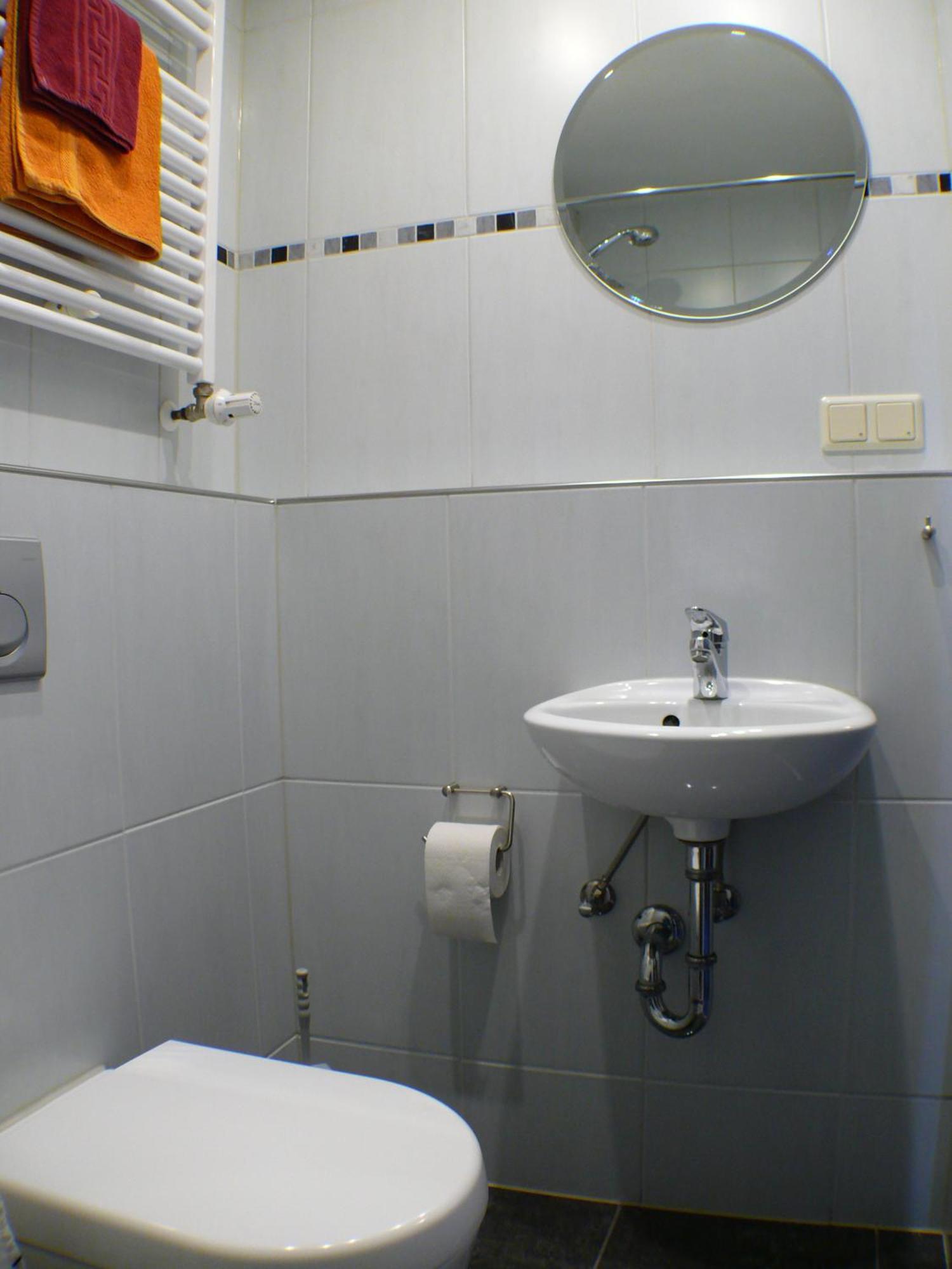 Hotel Garni Pension Ruth Mutterstadt Rum bild